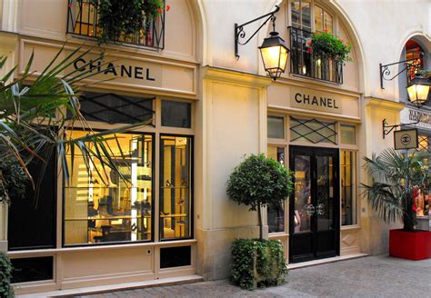 chanel shops.